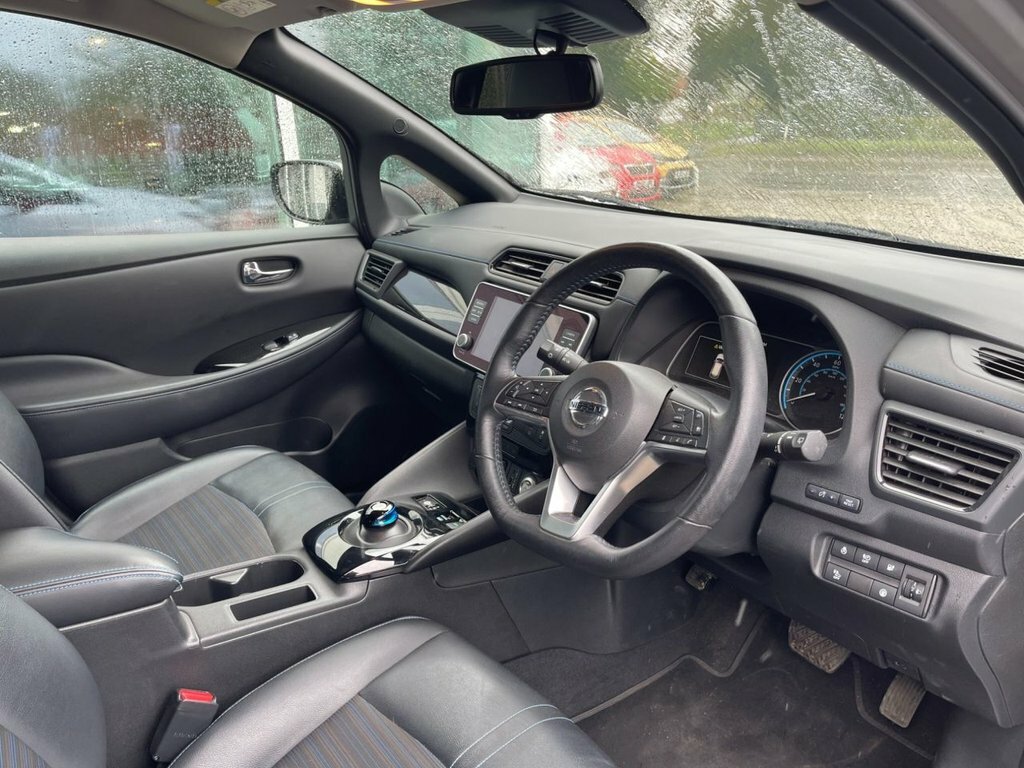 Nissan Leaf 2022 40Kwh N-connecta Hatchback EY71PUH Silver #4