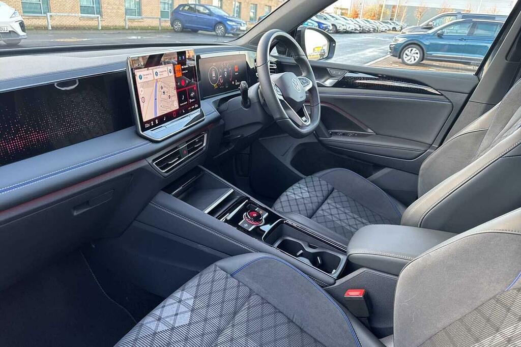Volkswagen Tiguan 1.5 Etsi 150 R-line Dsg SK75YZZ Grey #2