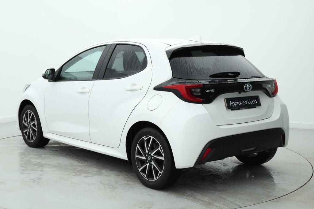 Toyota Yaris 1.5 Vvt-h Design Hatchback Hybrid E-cvt ST24EOU White #4