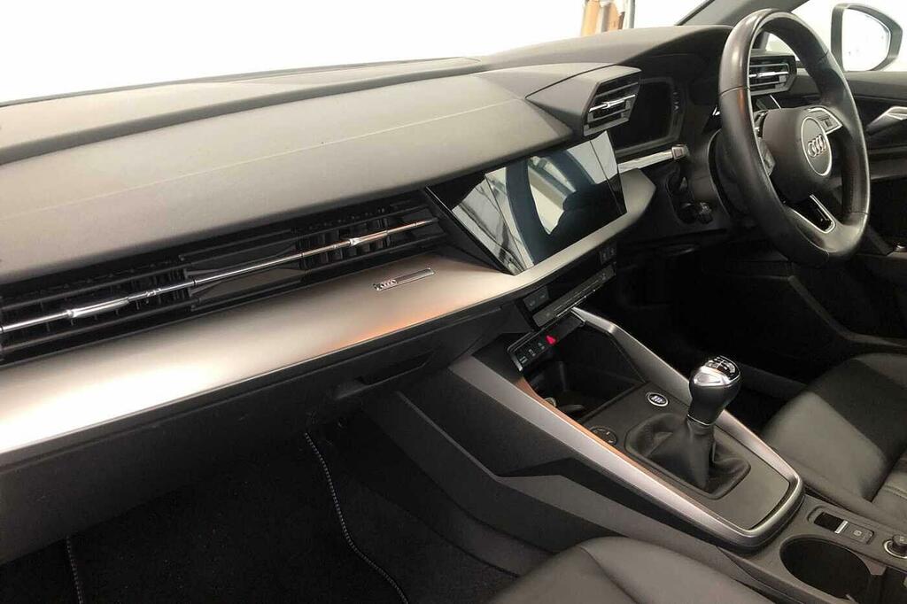 Audi A3 Sport 30 Tfsi 110 Ps 6-Speed SN22BJR White #2