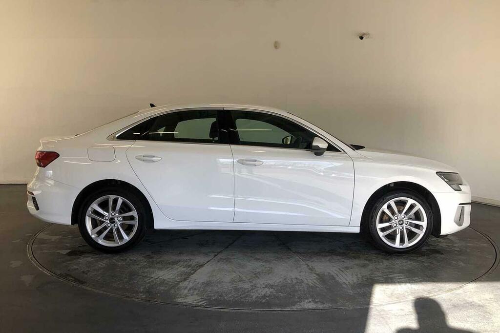 Audi A3 Sport 30 Tfsi 110 Ps 6-Speed SN22BJR White #4