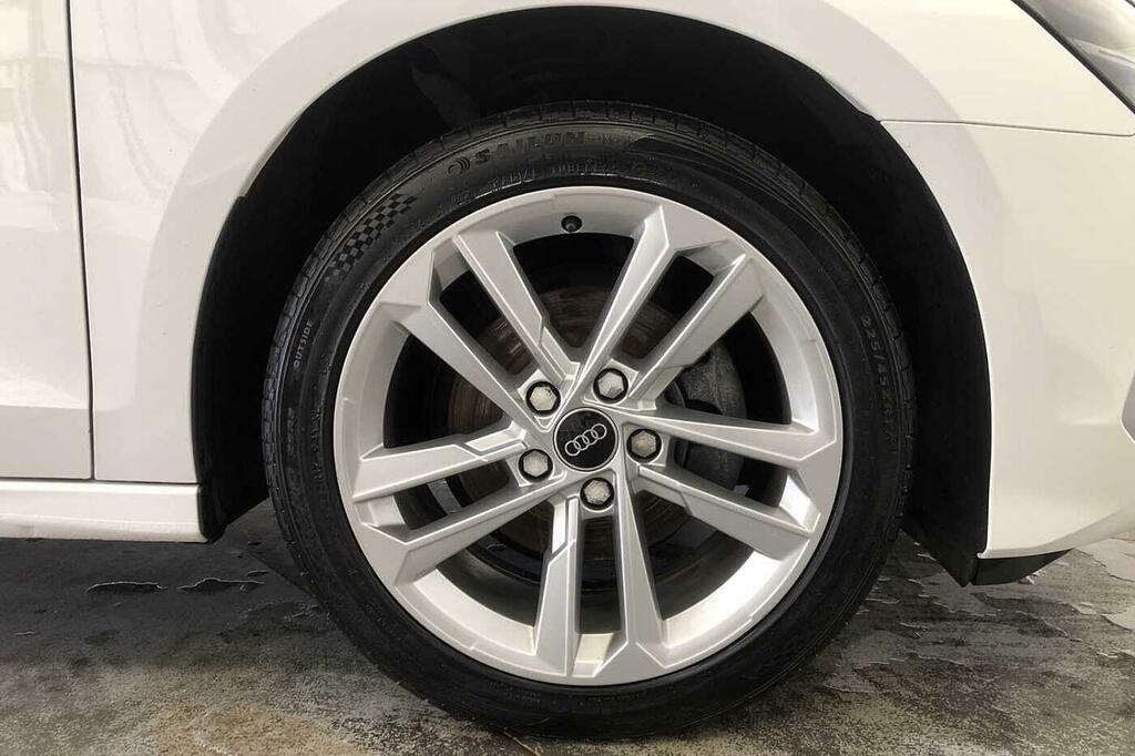 Audi A3 Sport 30 Tfsi 110 Ps 6-Speed SN22BJR White #5