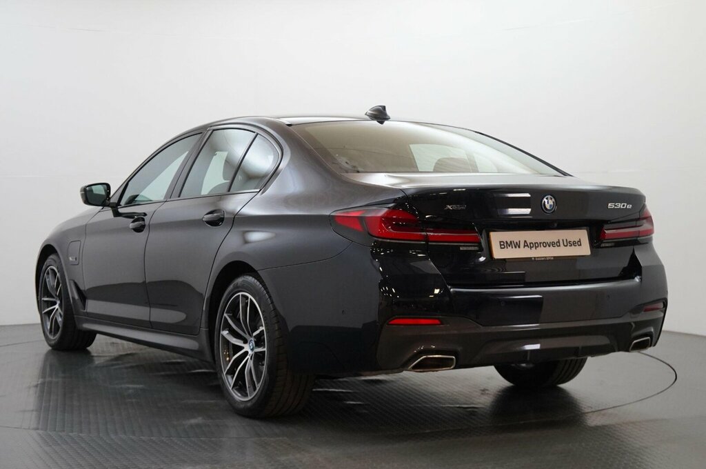 BMW 5 Series 530E Xdrive M Sport Saloon Black #3