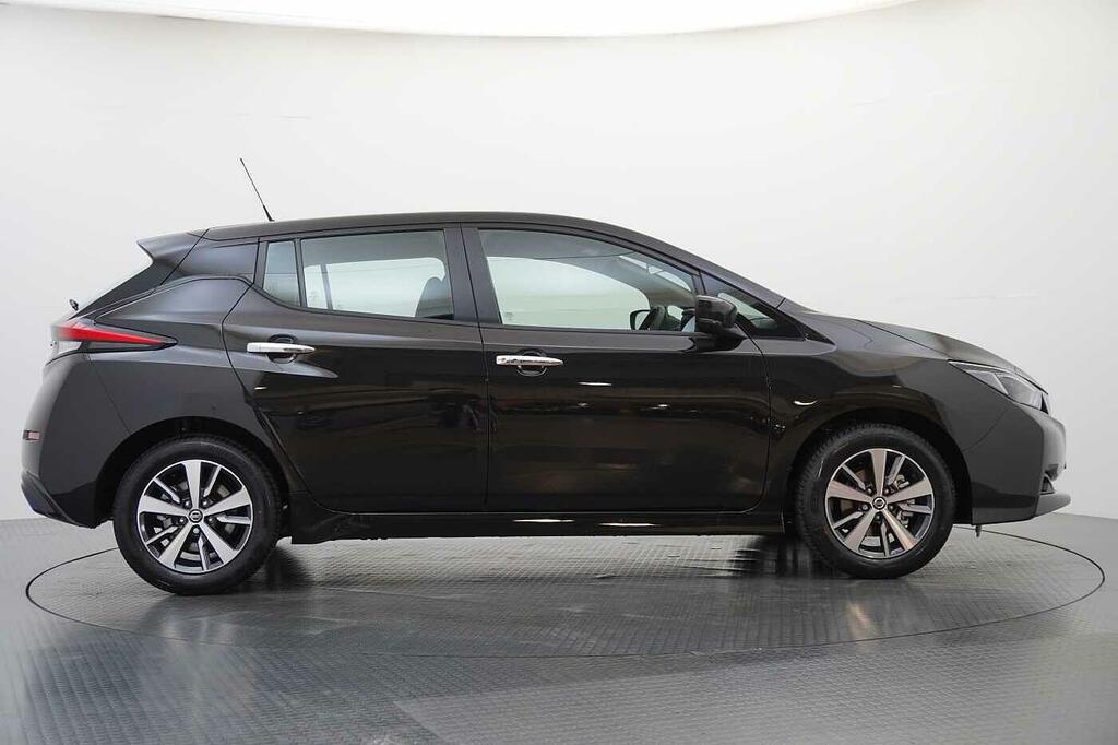 Nissan Leaf 40Kw Acenta With Rear View Camera And Apple PE22XLA Black #6