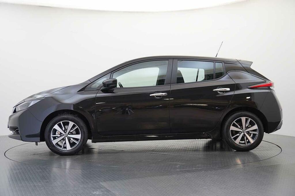 Nissan Leaf 40Kw Acenta With Rear View Camera And Apple PE22XLA Black #5