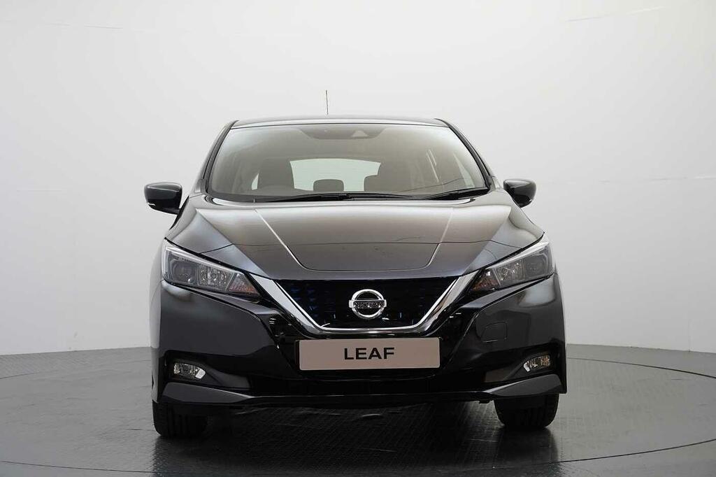 Nissan Leaf 40Kw Acenta With Rear View Camera And Apple PE22XLA Black #4