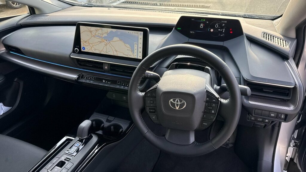 Toyota Prius 2.0 13.6Kwh Excel Cvt Euro 6 Ss FD74HVX Silver #5