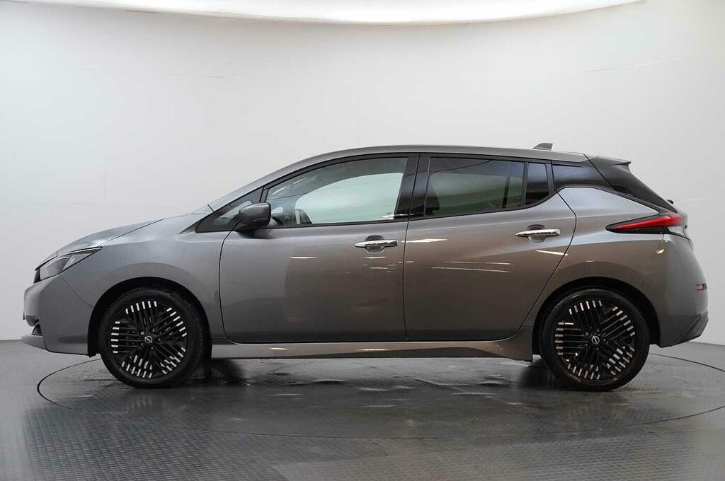 Nissan Leaf 39Kw N-connecta With Sat Nav And 360 View Cam SO72BRF Grey #5