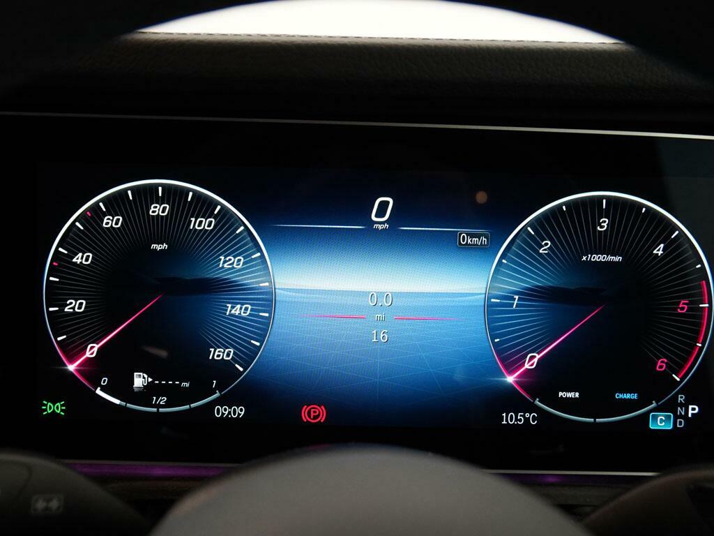 Mercedes-Benz G Class G450d Amg Line Premium Plus 9G-tronic Silver #4