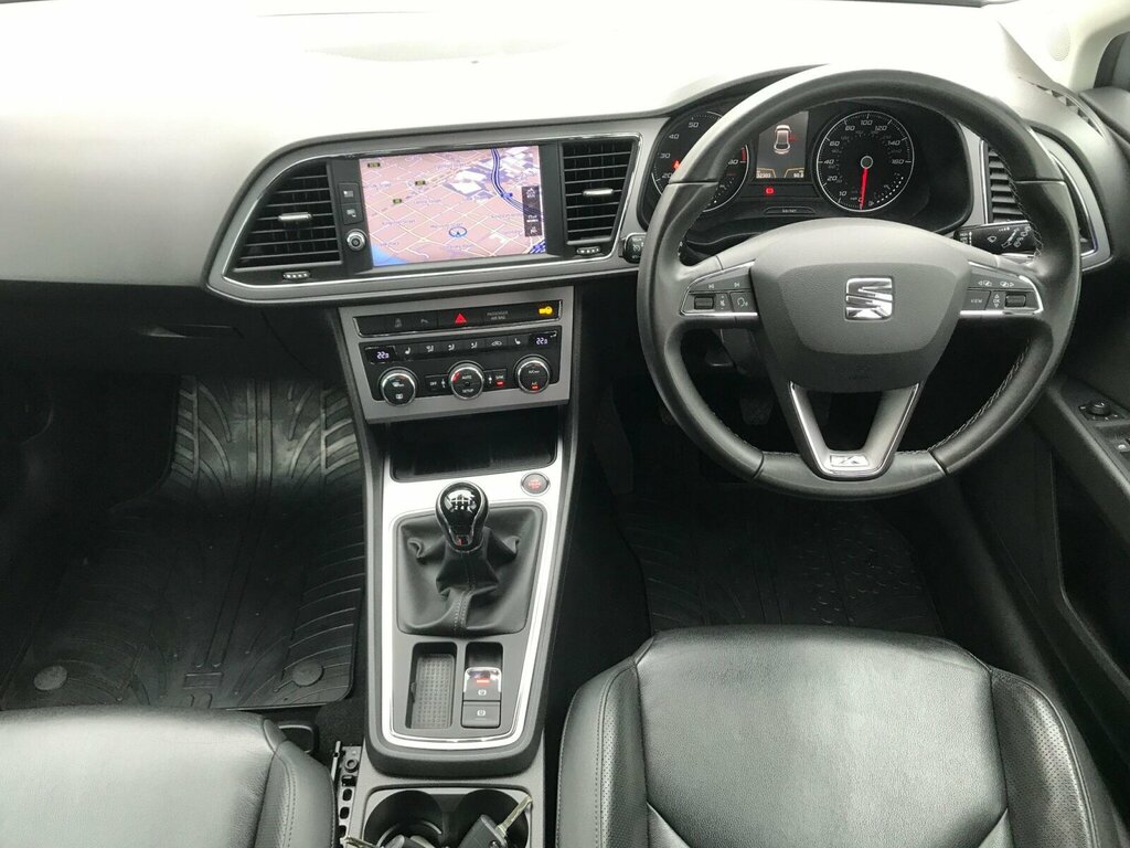 Seat Leon 1.4 Tsi Xcellence Technology Euro 6 Ss SM67KKV Silver #2