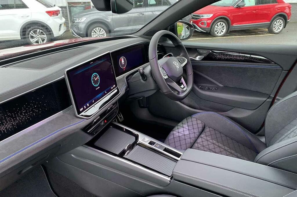 Volkswagen Passat 1.5 Etsi R-line Dsg SM75PZD Red #2
