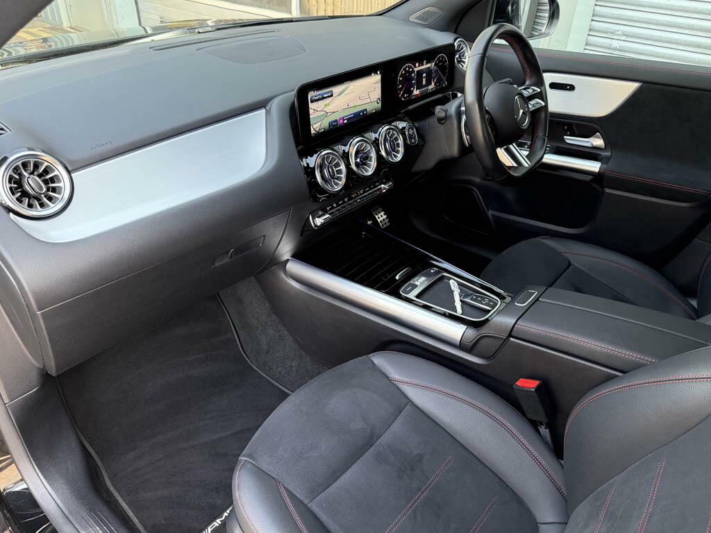 Mercedes-Benz GLA Class Gla 200 Amg Line Premium SN24VCJ Black #3