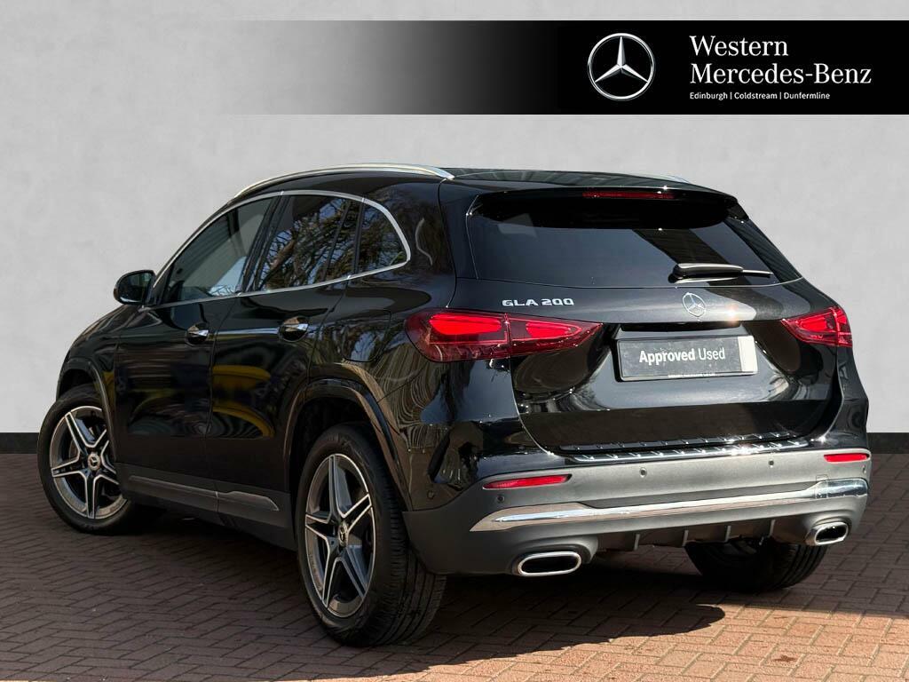 Mercedes-Benz GLA Class Gla 200 Amg Line Premium SN24VCJ Black #2