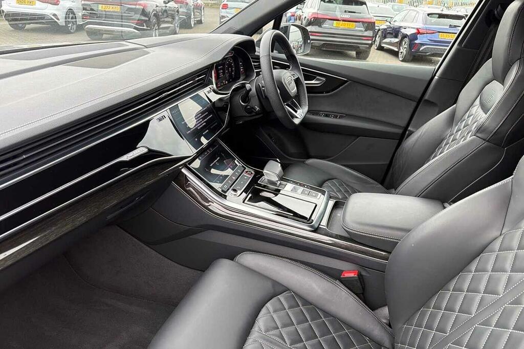 Audi Q7 My23.5 Black Edition Tfsi 507 Ps Tiptronic LM24ZZD Black #2