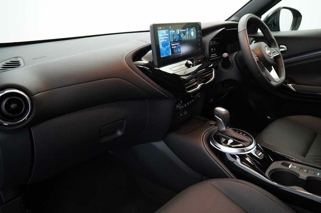 Nissan Juke 1.6 143 Hev Hybrid Tekna With Bose Audio And ST75DFN Black #2