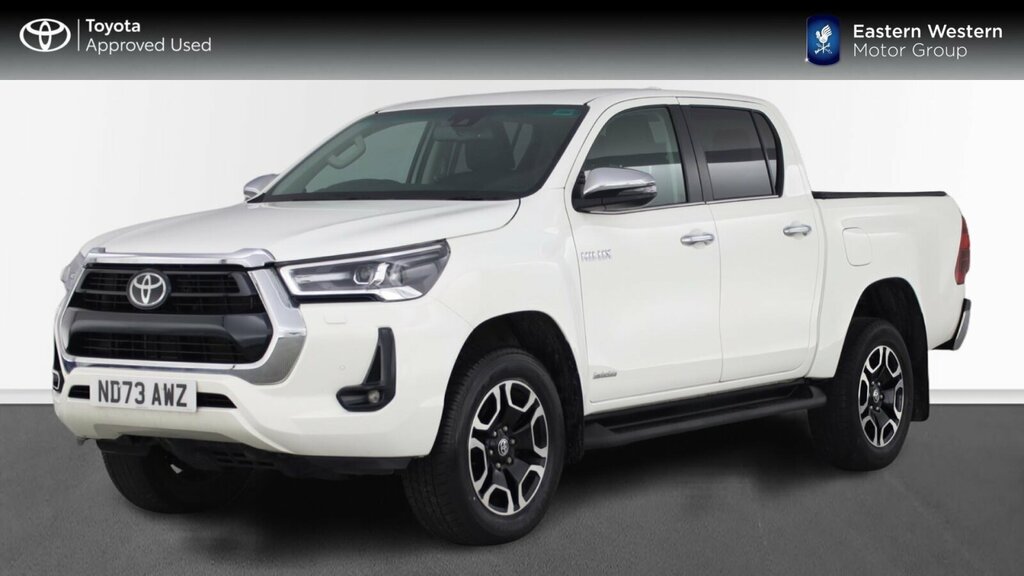 Toyota HILUX 2.8 D-4d Invincible 4Wd Euro 6 Ss White #3