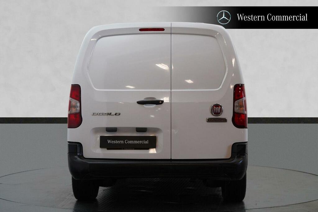 Fiat Doblo 1.5 Bluehdi 1000Kg Maxi Panel Van 6Dr Manua White #5