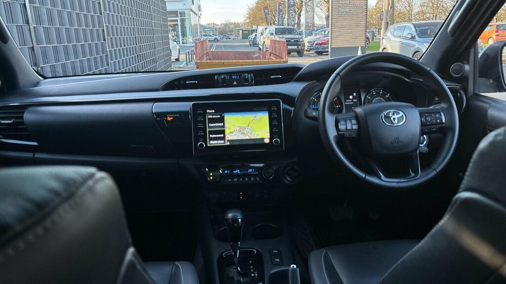 Toyota HILUX 2.8 D-4d Invincible X 4Wd Euro 6 Ss Black #5