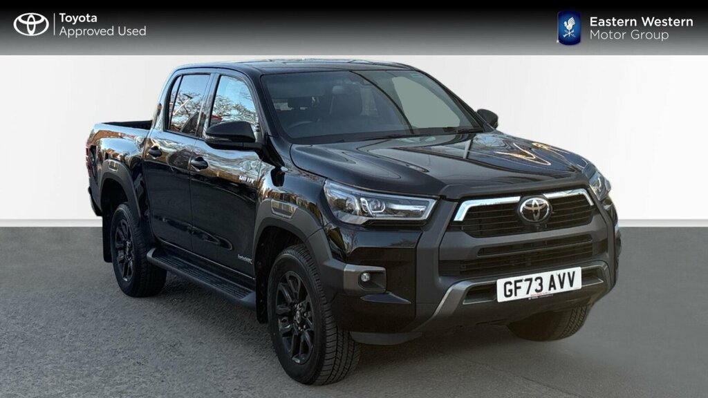 Toyota HILUX 2.8 D-4d Invincible X 4Wd Euro 6 Ss Black