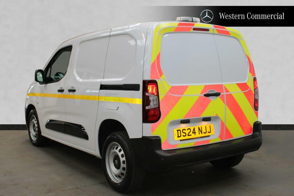Vauxhall Combo 1.5 Turbo D 2300 Prime Panel Van DS24NJJ White #5