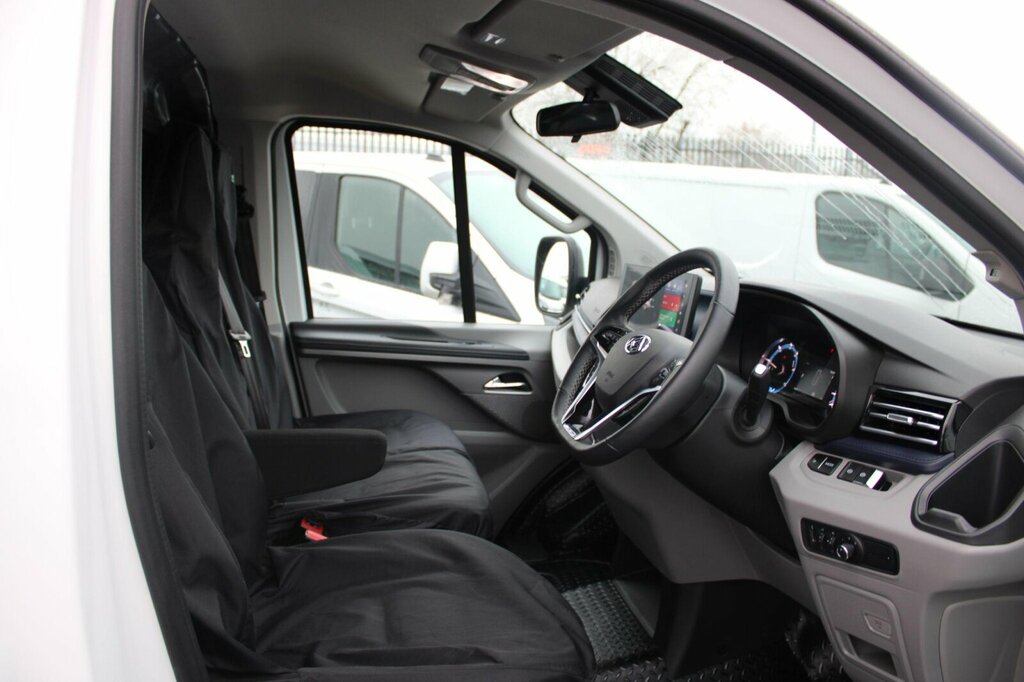 Maxus Deliver 7 Deliver 7 2.0 D20 H1 Van White #1