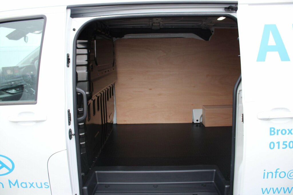 Maxus Deliver 7 Deliver 7 2.0 D20 H1 Van White #25