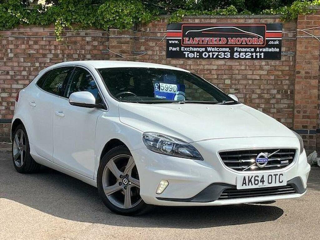 Volvo V40 Hatchback 1.6 D2 R-design Euro 5 Ss 20146 White