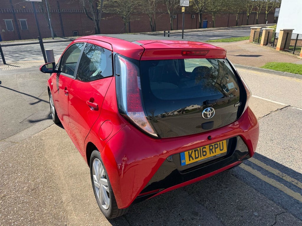 Toyota Aygo X X-pression Vvt-i KD16RPU Red #2