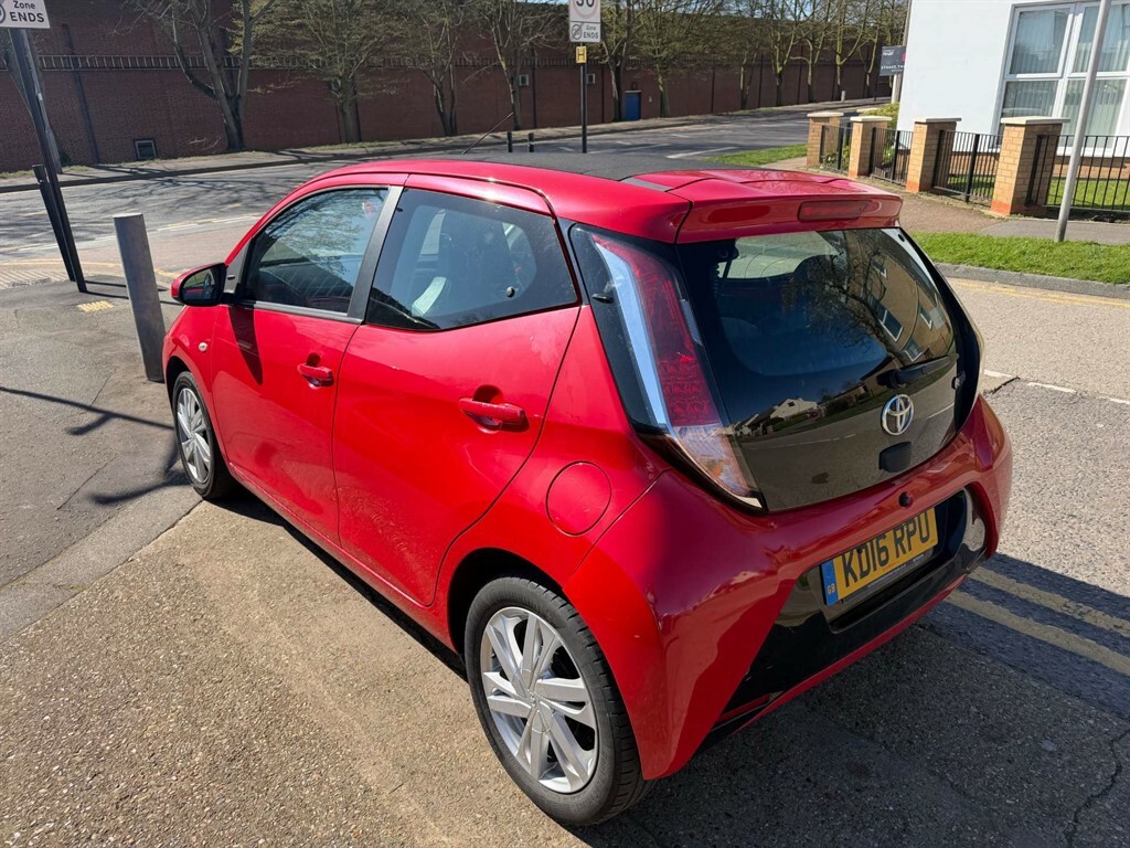 Toyota Aygo X X-pression Vvt-i KD16RPU Red #4
