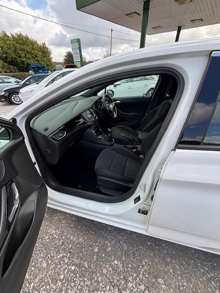 Vauxhall Astra Sri-great Service History -1 FP17ZBJ White #3