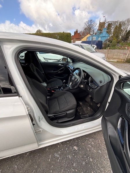 Vauxhall Astra Sri-great Service History -1 FP17ZBJ White #6