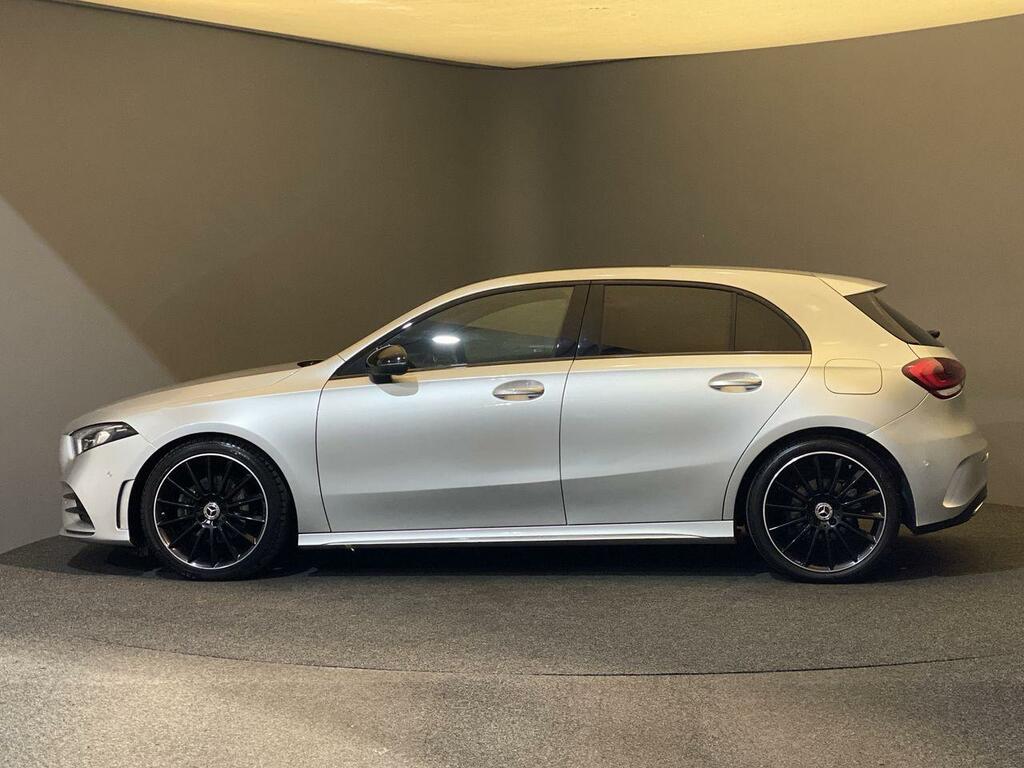 Mercedes-Benz A Class A180 1.3T Amg Line Night Edition Premium Plus 7G KP72YVB #3
