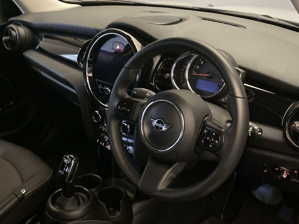Mini Hatch 1.5 Cooper Classic Vq HV72ZPE #4