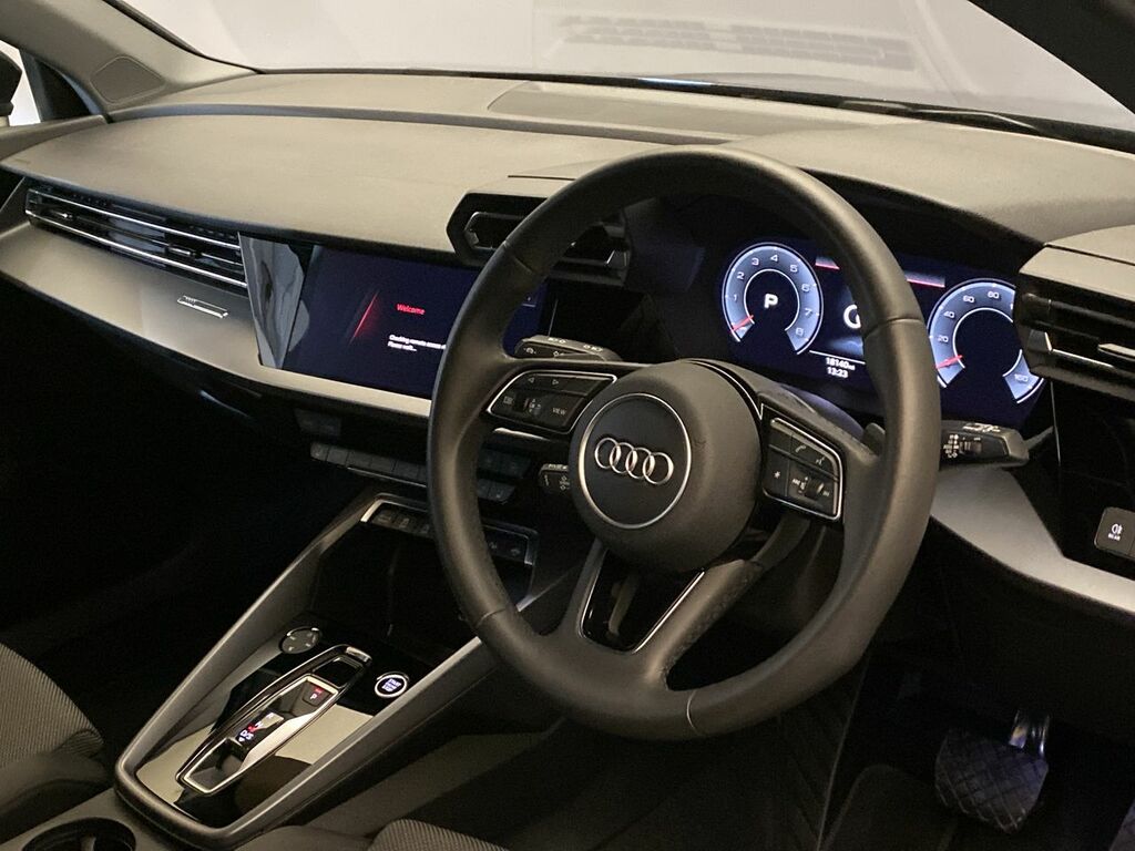 Audi A3 1.5 Tfsi 30 Sport S Tronic Nq MV25ODH  #4