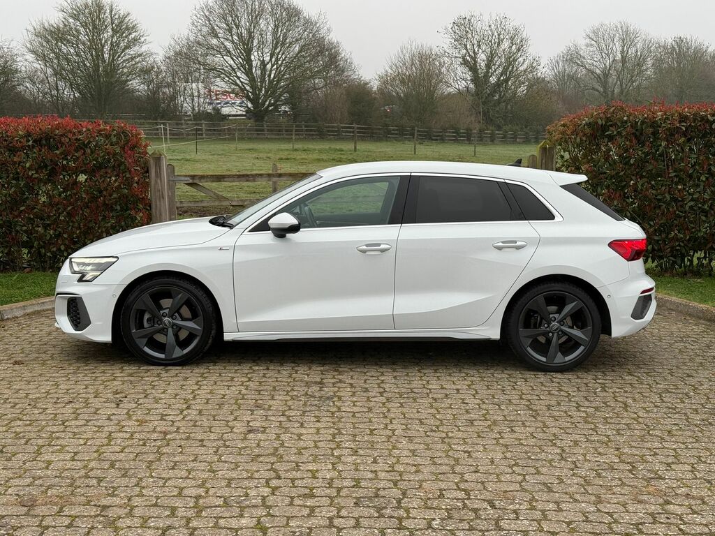 Audi A3 1.5 Tfsi 35 S Line Sportback S Tronic E RO70YCS White #2