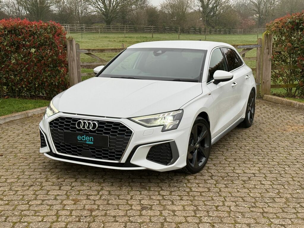 Audi A3 1.5 Tfsi 35 S Line Sportback S Tronic E White