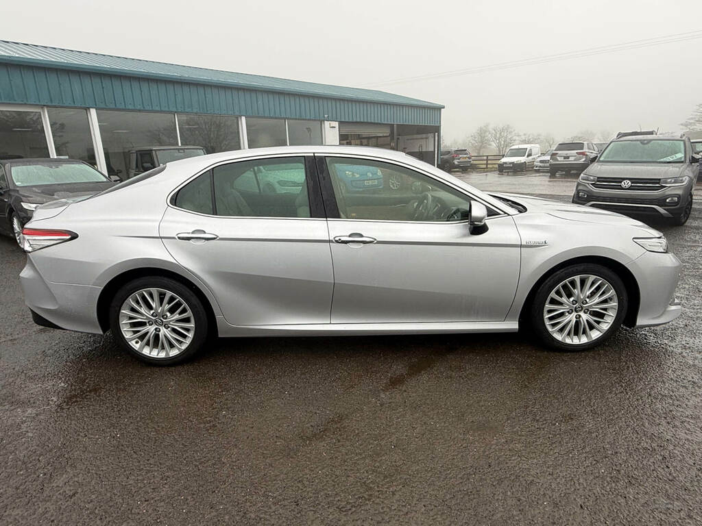 Toyota Camry 2.5 Vvt-h Design Hybrid Eu6 215Bhp Black #10