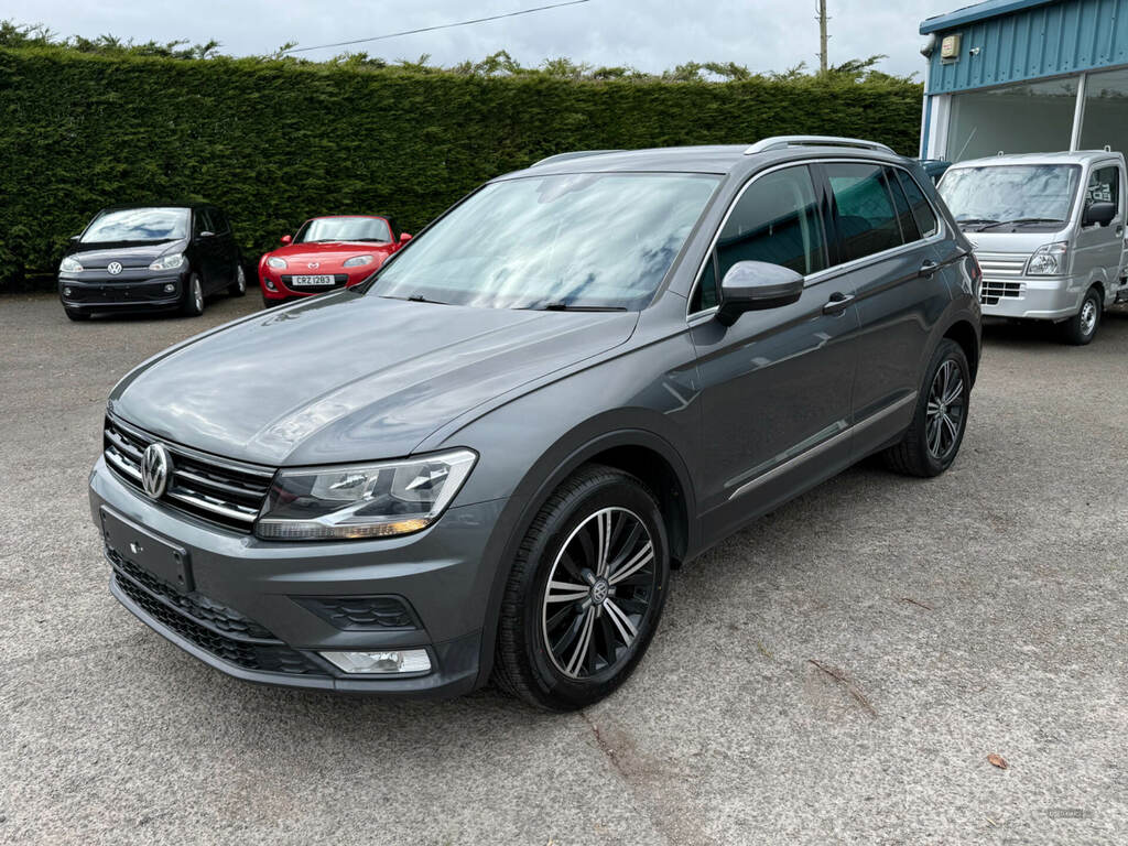 Volkswagen Tiguan 2.0 Tdi 150 4Motion Se Nav RGZ1096 Grey #3
