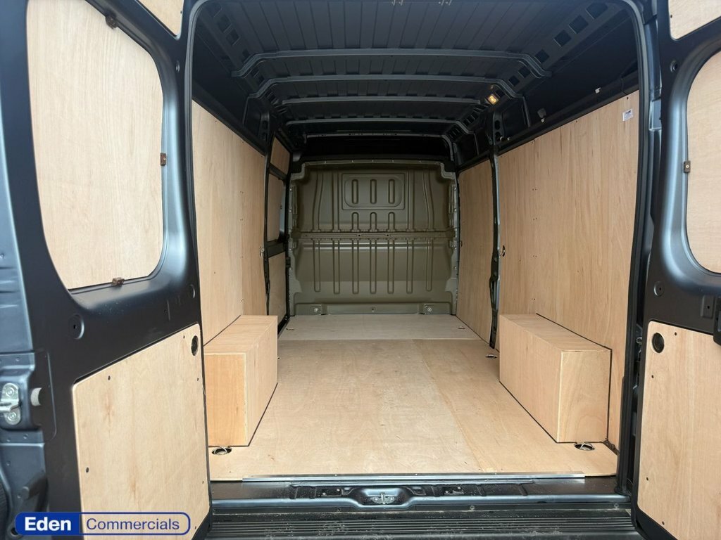 Vauxhall Movano 2L Prime DT75NVA Grey #4