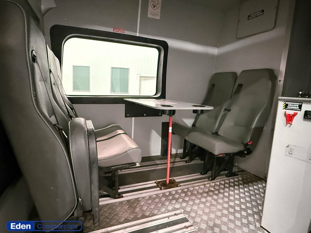 Ford Transit Custom Mpv NG17EPV White #4