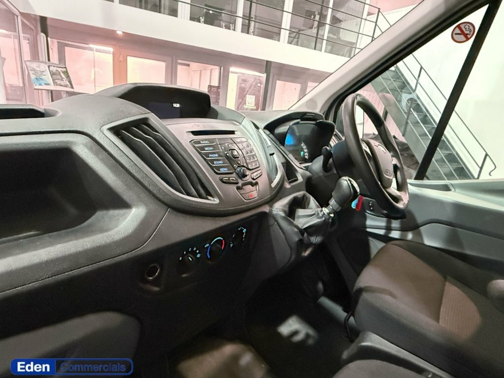 Ford Transit Custom Mpv NG17EPV White #3