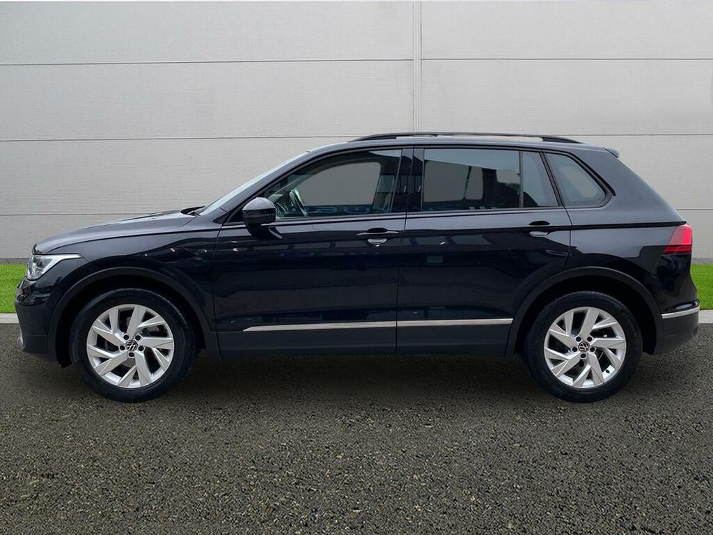 Volkswagen Tiguan Life BK21KZN Black #4