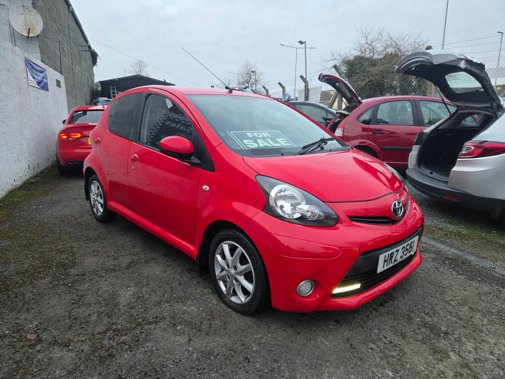 Toyota Aygo 1.0 Vvt-i Mode HRZ3561 Red #4