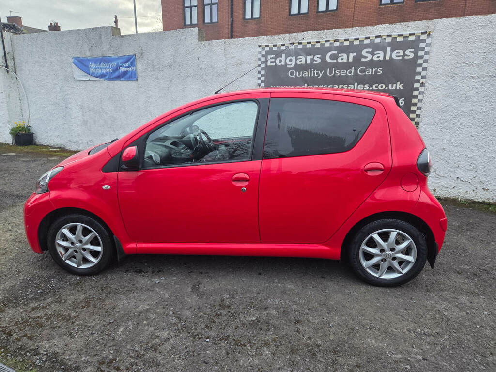 Toyota Aygo 1.0 Vvt-i Mode HRZ3561 Red #6