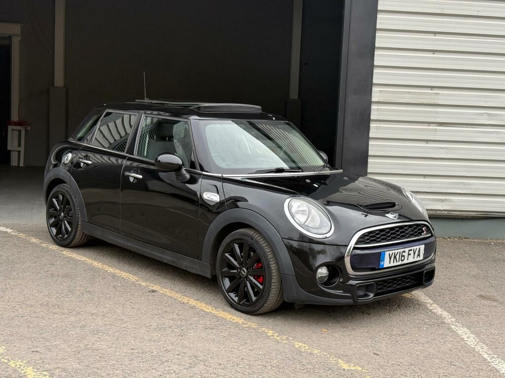 Mini Hatch 2.0 Cooper Sd 6Spd Euro 6 Ss Black