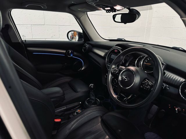 Mini Hatch 2.0 Cooper S Exclusive Hatchback KS69XUX White #3