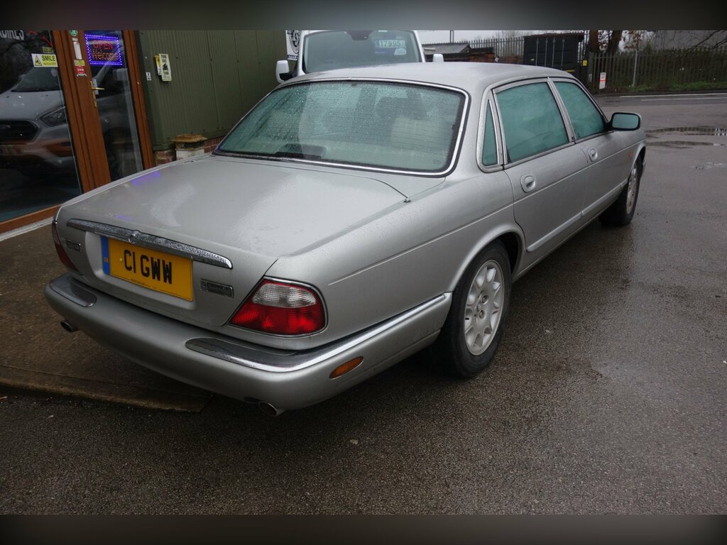 Jaguar XJ Sovereign Lwb Silver #4