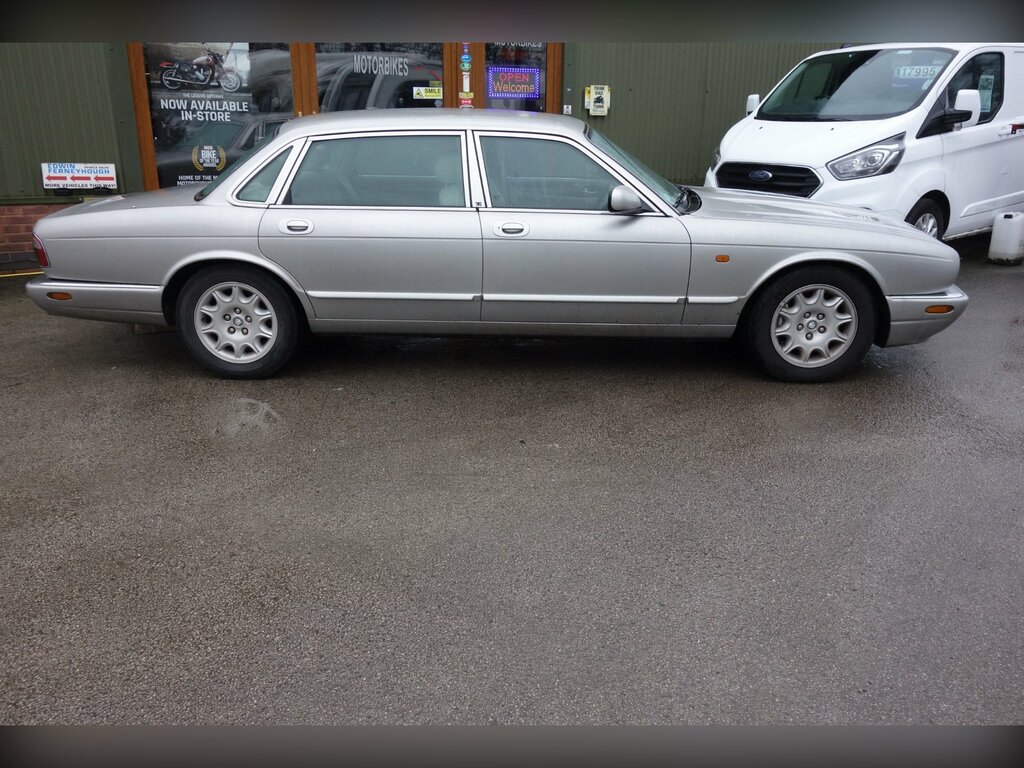 Jaguar XJ Sovereign Lwb Silver #2