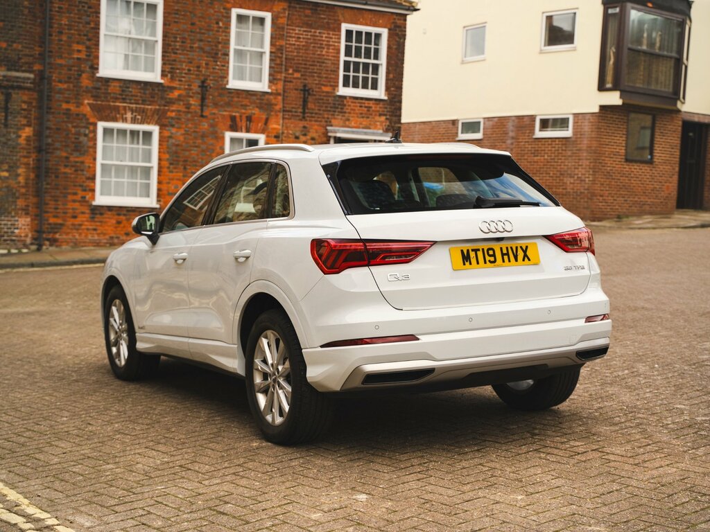 Audi Q3 1.5 Tfsi Cod 35 Sport Suv S Tronic Euro White #5