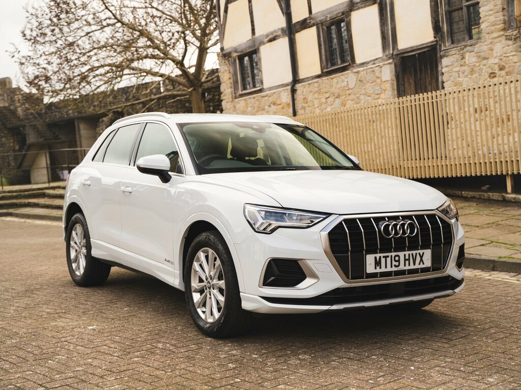 Audi Q3 1.5 Tfsi Cod 35 Sport Suv S Tronic Euro White #2